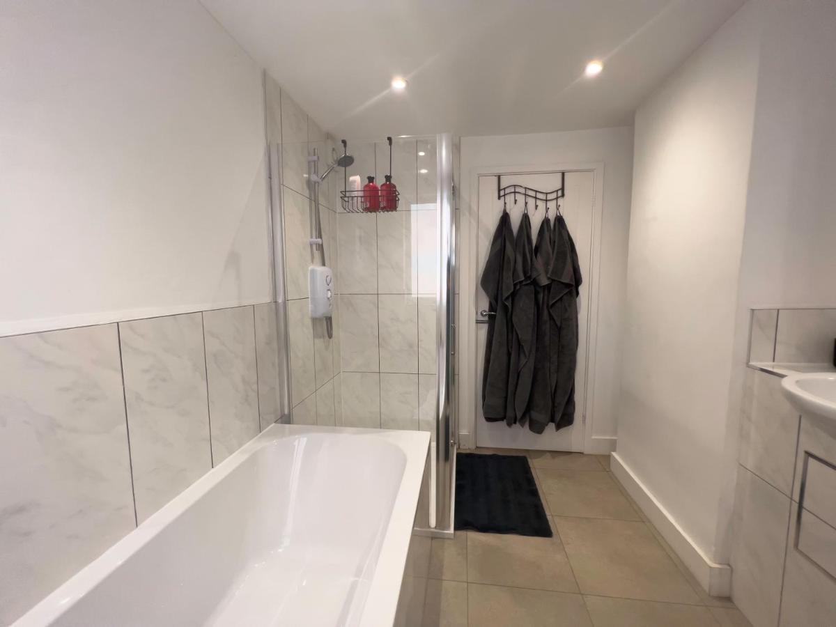 The Dragon Pad Boutique Apartment Royal Tunbridge Wells Ngoại thất bức ảnh